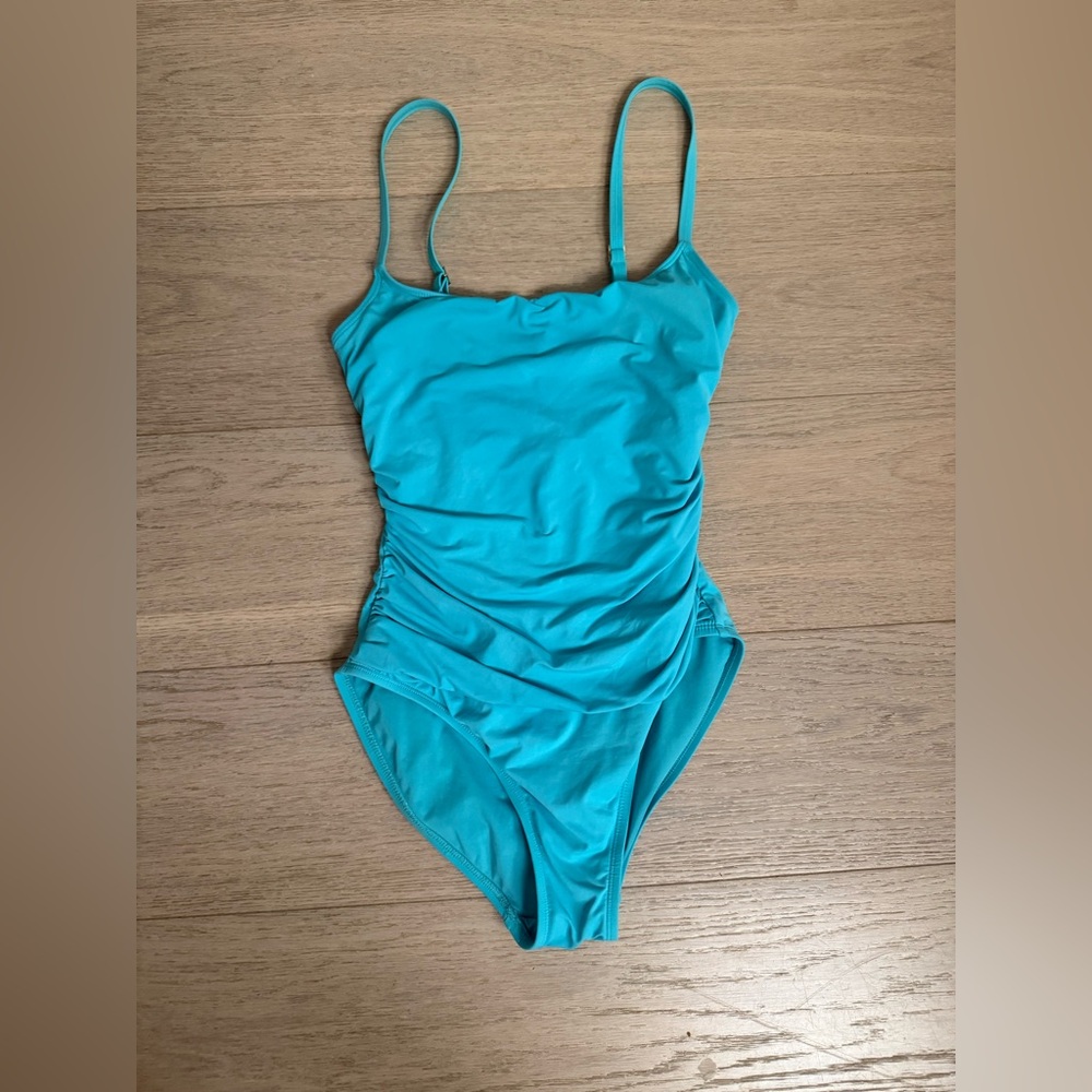 La Blanca Swimsuit - Picture 4 of 5